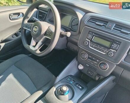 Білий Ніссан Ліф, об'ємом двигуна 0 л та пробігом 27 тис. км за 16800 $, фото 19 на Automoto.ua