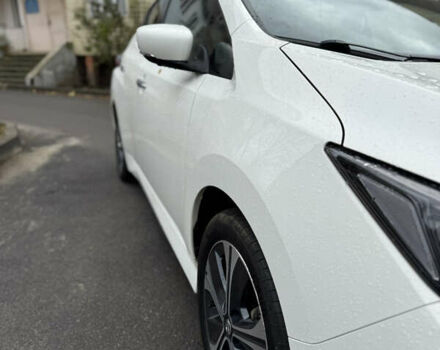 Белый Ниссан Лиф, объемом двигателя 0 л и пробегом 69 тыс. км за 14990 $, фото 19 на Automoto.ua