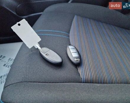 Белый Ниссан Лиф, объемом двигателя 0 л и пробегом 93 тыс. км за 14600 $, фото 33 на Automoto.ua