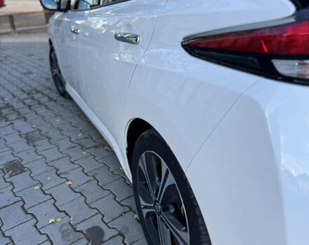 Белый Ниссан Лиф, объемом двигателя 0 л и пробегом 69 тыс. км за 14990 $, фото 6 на Automoto.ua