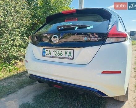 Білий Ніссан Ліф, об'ємом двигуна 0 л та пробігом 27 тис. км за 16800 $, фото 21 на Automoto.ua