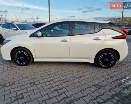 Белый Ниссан Лиф, объемом двигателя 0 л и пробегом 93 тыс. км за 14600 $, фото 16 на Automoto.ua