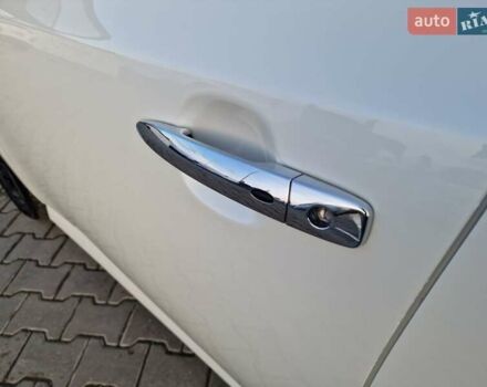 Белый Ниссан Лиф, объемом двигателя 0 л и пробегом 93 тыс. км за 14600 $, фото 17 на Automoto.ua