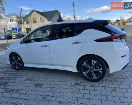 Белый Ниссан Лиф, объемом двигателя 0 л и пробегом 69 тыс. км за 14990 $, фото 5 на Automoto.ua