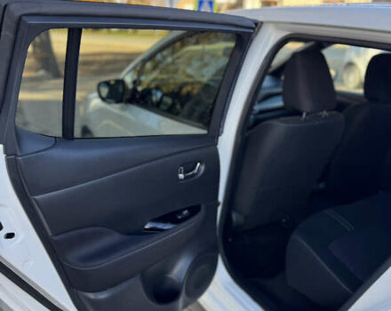 Белый Ниссан Лиф, объемом двигателя 0 л и пробегом 69 тыс. км за 14990 $, фото 12 на Automoto.ua