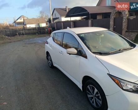 Белый Ниссан Лиф, объемом двигателя 0 л и пробегом 84 тыс. км за 16000 $, фото 6 на Automoto.ua