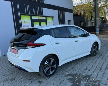 Белый Ниссан Лиф, объемом двигателя 0 л и пробегом 69 тыс. км за 14990 $, фото 2 на Automoto.ua