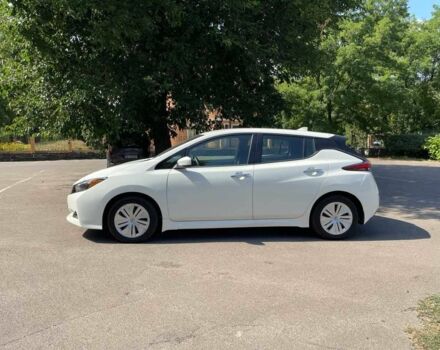 Белый Ниссан Лиф, объемом двигателя 0 л и пробегом 10 тыс. км за 16600 $, фото 2 на Automoto.ua