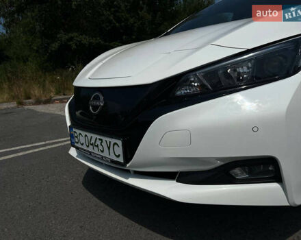 Білий Ніссан Ліф, об'ємом двигуна 0 л та пробігом 26 тис. км за 22500 $, фото 5 на Automoto.ua