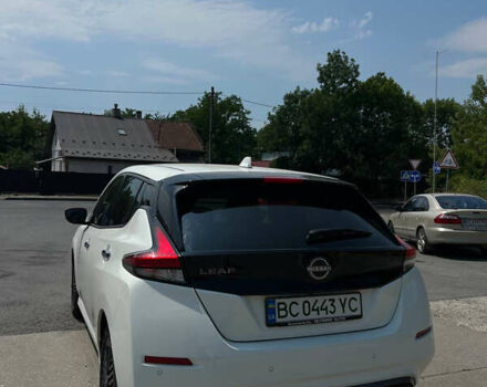 Білий Ніссан Ліф, об'ємом двигуна 0 л та пробігом 26 тис. км за 22500 $, фото 3 на Automoto.ua