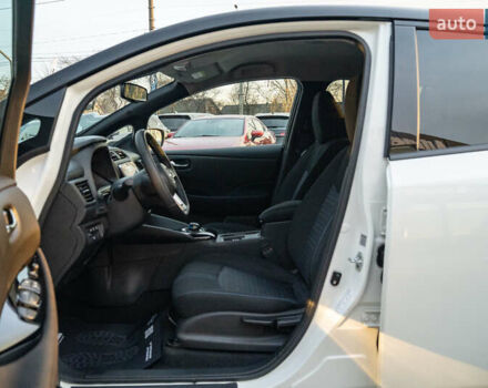 Белый Ниссан Лиф, объемом двигателя 0 л и пробегом 1 тыс. км за 21500 $, фото 20 на Automoto.ua