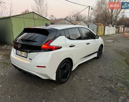 Белый Ниссан Лиф, объемом двигателя 0 л и пробегом 47 тыс. км за 19700 $, фото 3 на Automoto.ua