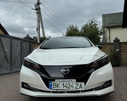 Білий Ніссан Ліф, об'ємом двигуна 0 л та пробігом 1 тис. км за 25999 $, фото 4 на Automoto.ua