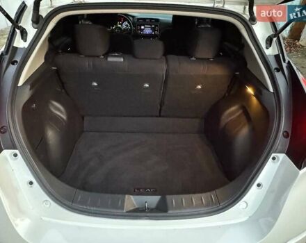 Белый Ниссан Лиф, объемом двигателя 0 л и пробегом 47 тыс. км за 19700 $, фото 23 на Automoto.ua