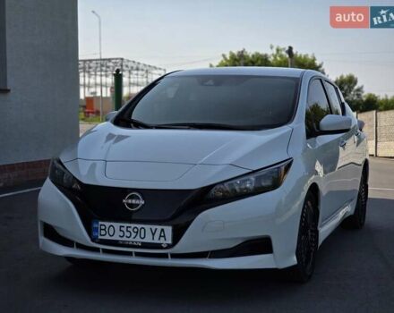 Белый Ниссан Лиф, объемом двигателя 0 л и пробегом 1 тыс. км за 16799 $, фото 3 на Automoto.ua