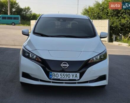 Белый Ниссан Лиф, объемом двигателя 0 л и пробегом 1 тыс. км за 16799 $, фото 2 на Automoto.ua
