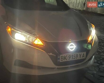 Белый Ниссан Лиф, объемом двигателя 0 л и пробегом 10 тыс. км за 16500 $, фото 24 на Automoto.ua