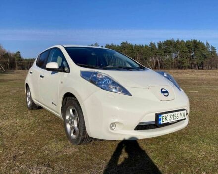 Білий Ніссан Ліф, об'ємом двигуна 0 л та пробігом 116 тис. км за 5200 $, фото 4 на Automoto.ua
