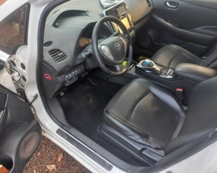 Білий Ніссан Ліф, об'ємом двигуна 0 л та пробігом 199 тис. км за 6200 $, фото 7 на Automoto.ua