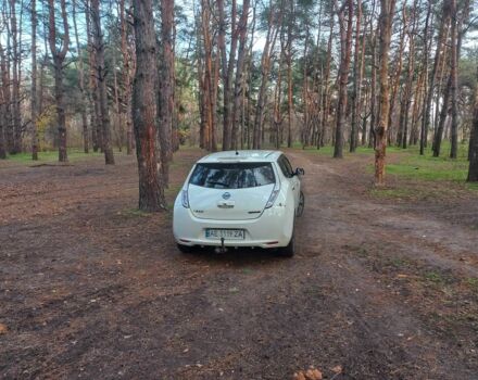 Білий Ніссан Ліф, об'ємом двигуна 0 л та пробігом 199 тис. км за 6200 $, фото 4 на Automoto.ua