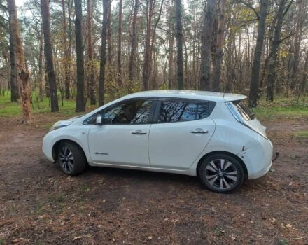 Білий Ніссан Ліф, об'ємом двигуна 0 л та пробігом 199 тис. км за 6200 $, фото 5 на Automoto.ua