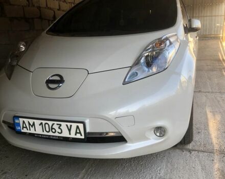Білий Ніссан Ліф, об'ємом двигуна 0 л та пробігом 135 тис. км за 7777 $, фото 3 на Automoto.ua