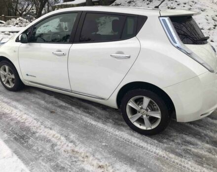 Білий Ніссан Ліф, об'ємом двигуна 0 л та пробігом 135 тис. км за 7777 $, фото 5 на Automoto.ua