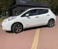 Білий Ніссан Ліф, об'ємом двигуна 0 л та пробігом 145 тис. км за 7000 $, фото 1 на Automoto.ua