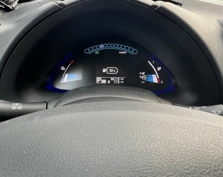 Белый Ниссан Лиф, объемом двигателя 0 л и пробегом 96 тыс. км за 8200 $, фото 5 на Automoto.ua