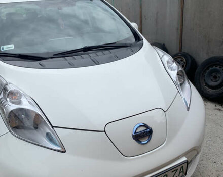 Білий Ніссан Ліф, об'ємом двигуна 0 л та пробігом 199 тис. км за 12500 $, фото 7 на Automoto.ua