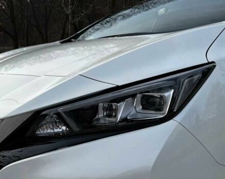 Белый Ниссан Лиф, объемом двигателя 0 л и пробегом 35 тыс. км за 12300 $, фото 6 на Automoto.ua