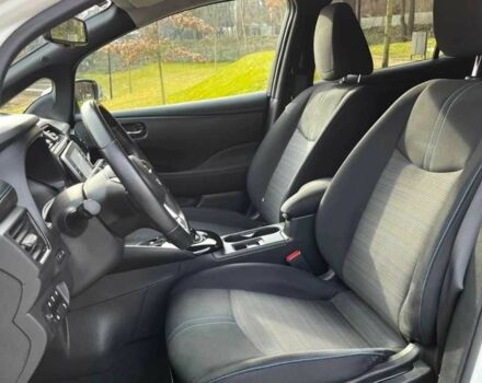 Белый Ниссан Лиф, объемом двигателя 0 л и пробегом 35 тыс. км за 12300 $, фото 7 на Automoto.ua