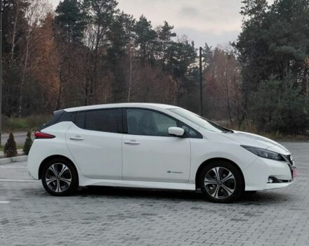 Белый Ниссан Лиф, объемом двигателя 0 л и пробегом 190 тыс. км за 10600 $, фото 12 на Automoto.ua