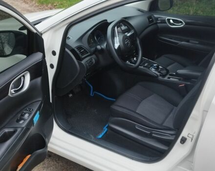 Белый Ниссан Лиф, объемом двигателя 0 л и пробегом 95 тыс. км за 11500 $, фото 9 на Automoto.ua