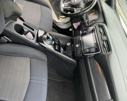 Белый Ниссан Лиф, объемом двигателя 0 л и пробегом 47 тыс. км за 14700 $, фото 2 на Automoto.ua