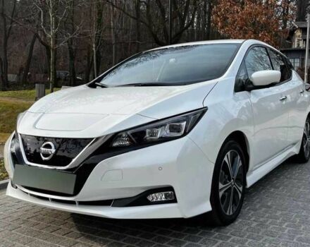 Белый Ниссан Лиф, объемом двигателя 0 л и пробегом 35 тыс. км за 12300 $, фото 5 на Automoto.ua