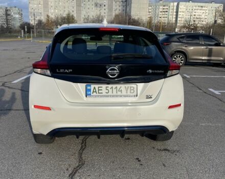 Белый Ниссан Лиф, объемом двигателя 0 л и пробегом 71 тыс. км за 16700 $, фото 3 на Automoto.ua