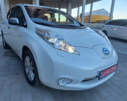 Белый Ниссан Лиф, объемом двигателя 0 л и пробегом 102 тыс. км за 7200 $, фото 1 на Automoto.ua