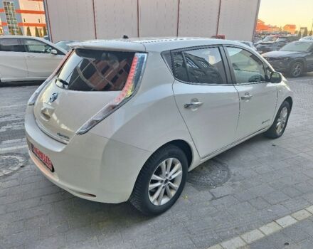 Белый Ниссан Лиф, объемом двигателя 0 л и пробегом 102 тыс. км за 7200 $, фото 6 на Automoto.ua