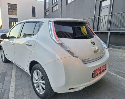 Белый Ниссан Лиф, объемом двигателя 0 л и пробегом 102 тыс. км за 7200 $, фото 5 на Automoto.ua