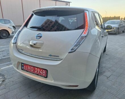 Белый Ниссан Лиф, объемом двигателя 0 л и пробегом 102 тыс. км за 7200 $, фото 15 на Automoto.ua