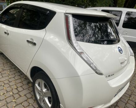 Белый Ниссан Лиф, объемом двигателя 0 л и пробегом 101 тыс. км за 7300 $, фото 4 на Automoto.ua