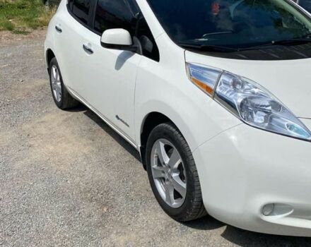 Белый Ниссан Лиф, объемом двигателя 0 л и пробегом 101 тыс. км за 7300 $, фото 7 на Automoto.ua