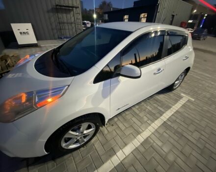 Белый Ниссан Лиф, объемом двигателя 0 л и пробегом 101 тыс. км за 7300 $, фото 1 на Automoto.ua