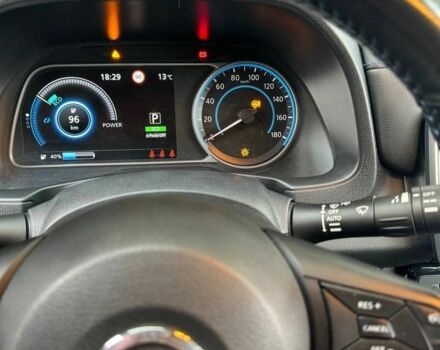 Белый Ниссан Лиф, объемом двигателя 0 л и пробегом 113 тыс. км за 12500 $, фото 10 на Automoto.ua