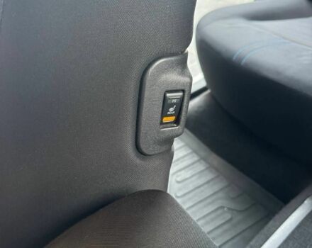 Белый Ниссан Лиф, объемом двигателя 0 л и пробегом 113 тыс. км за 12500 $, фото 11 на Automoto.ua