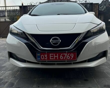 Белый Ниссан Лиф, объемом двигателя 0 л и пробегом 113 тыс. км за 12500 $, фото 1 на Automoto.ua