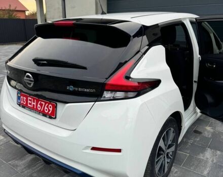 Белый Ниссан Лиф, объемом двигателя 0 л и пробегом 113 тыс. км за 12500 $, фото 4 на Automoto.ua