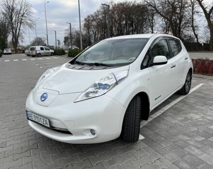 Белый Ниссан Лиф, объемом двигателя 0 л и пробегом 120 тыс. км за 4800 $, фото 1 на Automoto.ua