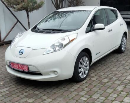 Белый Ниссан Лиф, объемом двигателя 0 л и пробегом 92 тыс. км за 7200 $, фото 6 на Automoto.ua